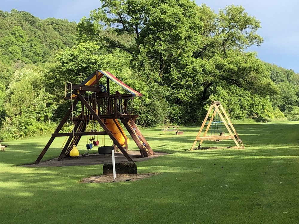 Eagle Cliff Campground