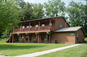 Eagle Cliff Campground and Lodging