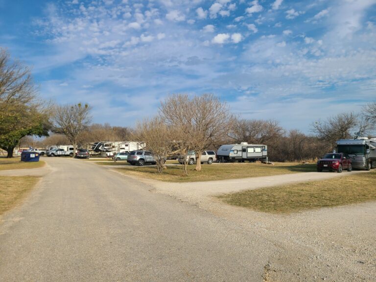 Bay Landing RV Campground (Thousand Trails) – Bridgeport, TX