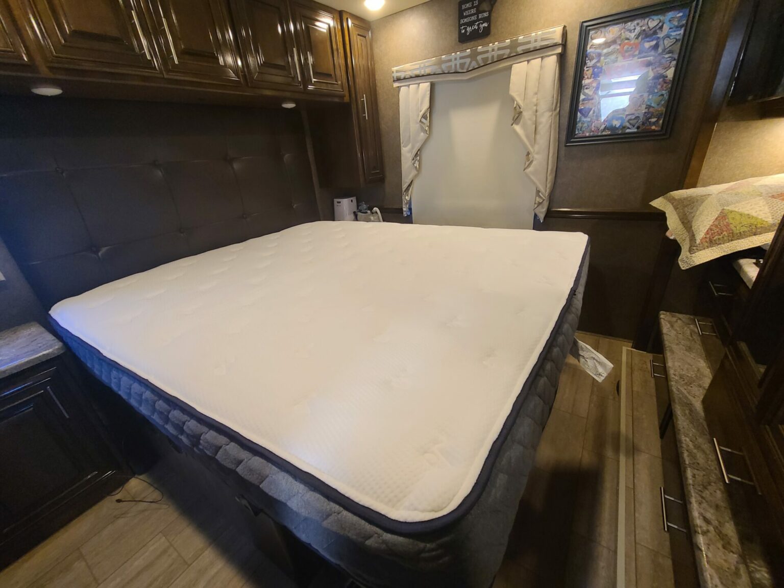 WildernessMontana Hybrid RV Mattress Review