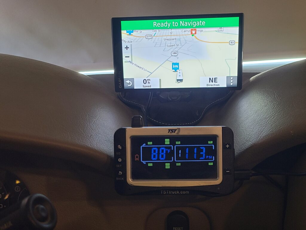 Garmin RV GPS and TST 507 TPMS