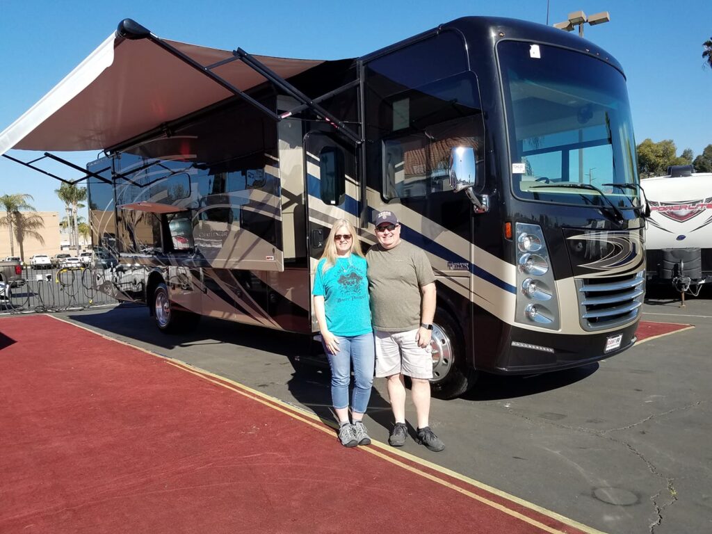 Day we purchased our 2019 Thor Challenger 37YT