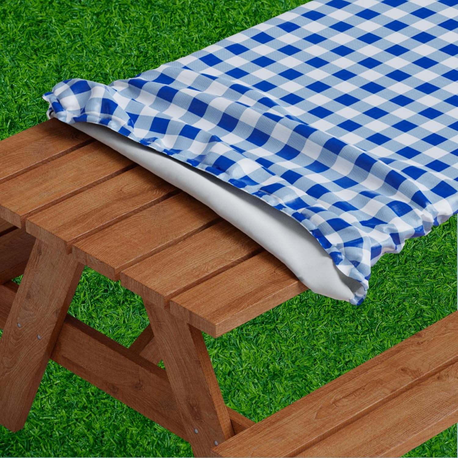 Fitted picnic table cover for campground tables