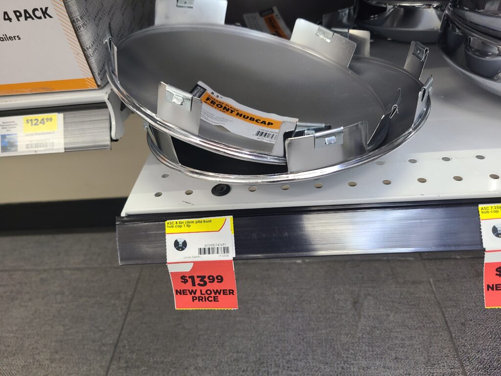 Ford F53 Hub Cap