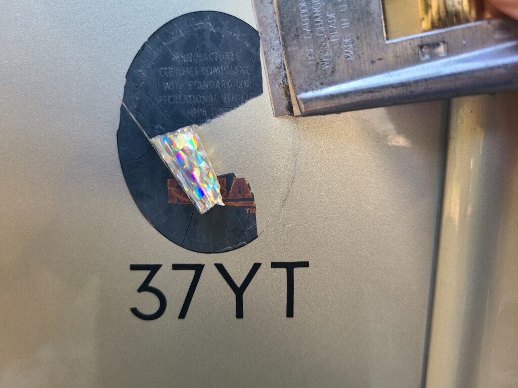 Removing old RVIA Decal