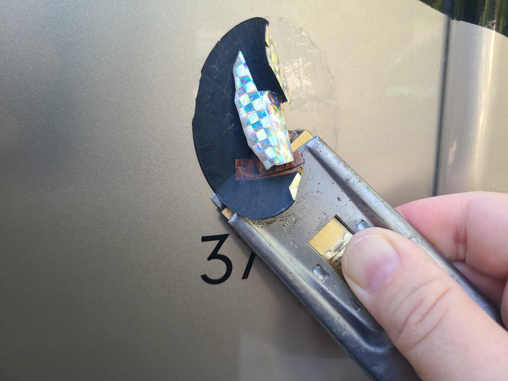 Removing old RVIA Decal