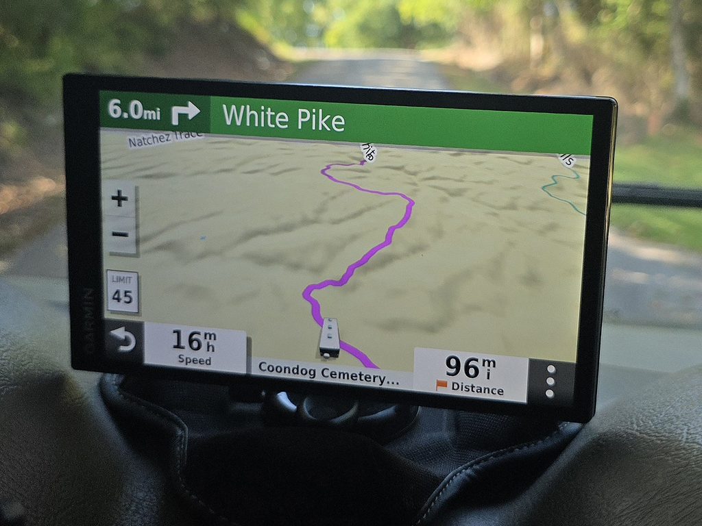 GPS View of Coon Dog Cemetery Road.
