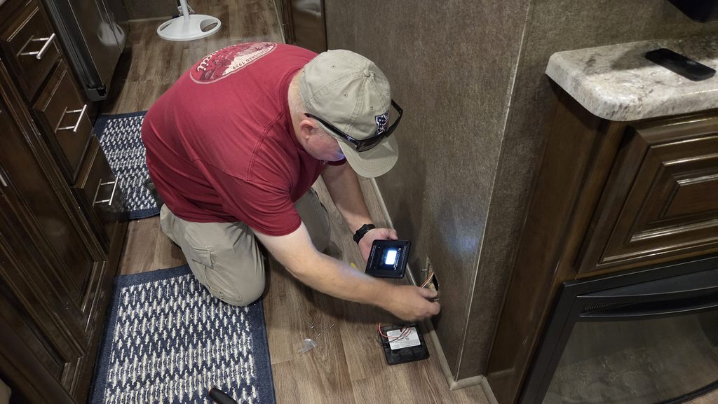 installing RV propane and carbon monoxide detector